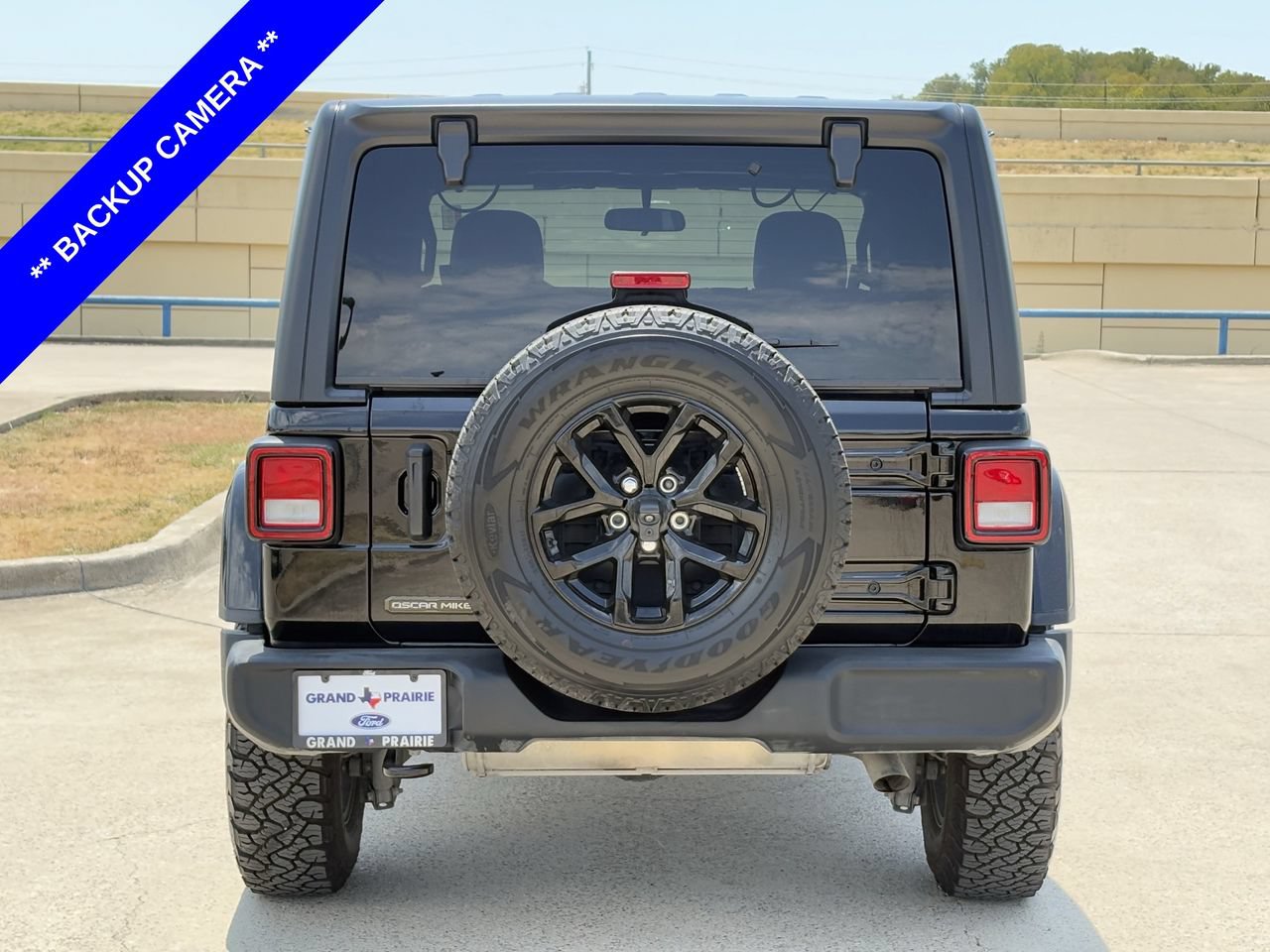Used 2023 Jeep Wrangler Sport AWD/4WD image 7