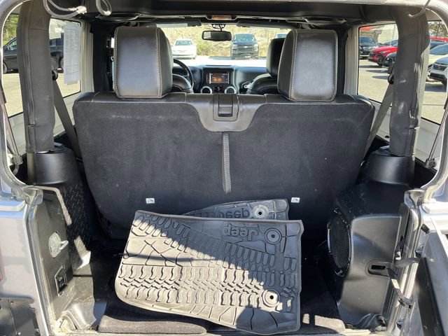 Used 2014 Jeep Wrangler Sahara AWD/4WD image 20