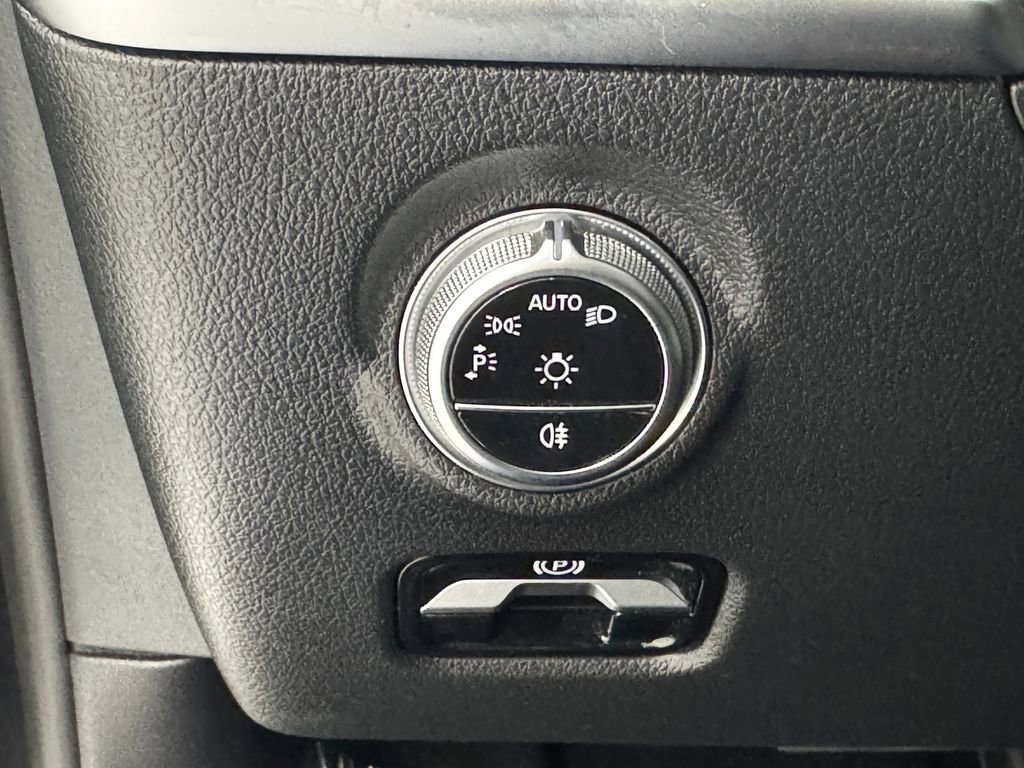 Used 2023 Mercedes-Benz C 43 AMG 4MATIC Sedan image 26