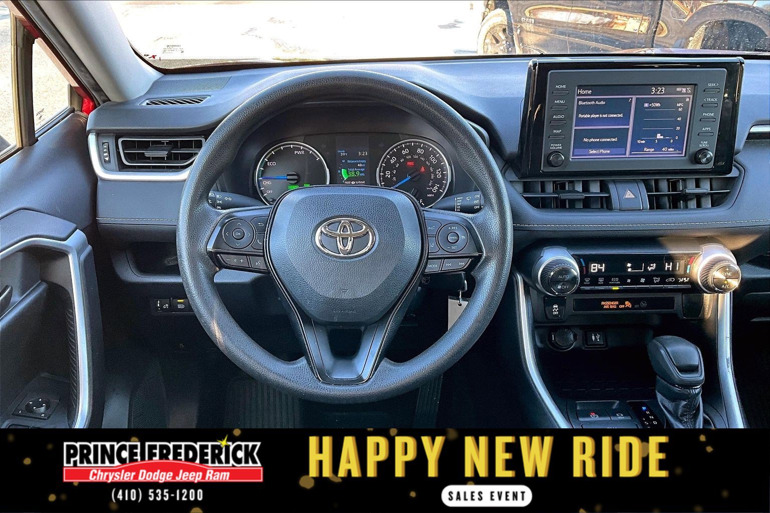 Used 2019 Toyota RAV4 LE image 5