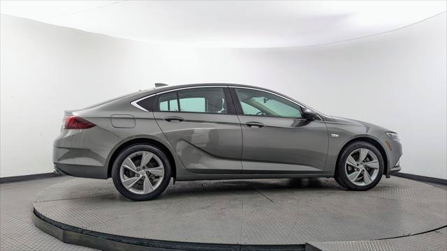 Used 2018 Buick Regal Preferred w/ Driver Confidence Package #1 FWD image 6