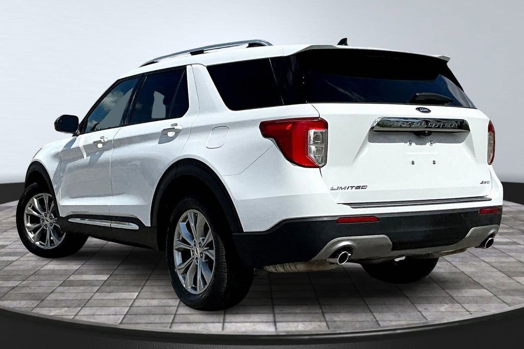 Used 2023 Ford Explorer Limited image 4
