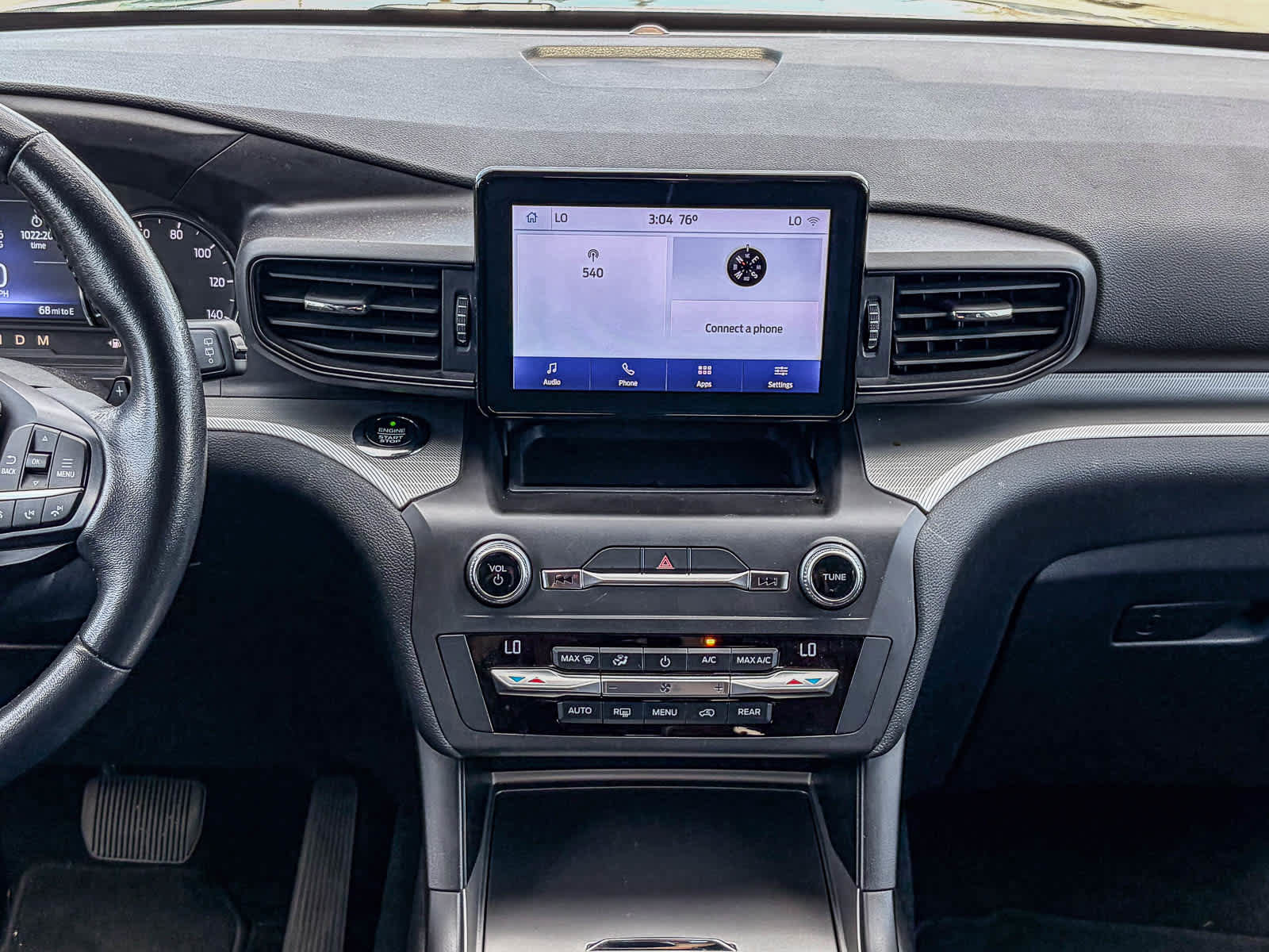 Used 2020 Ford Explorer XLT image 12