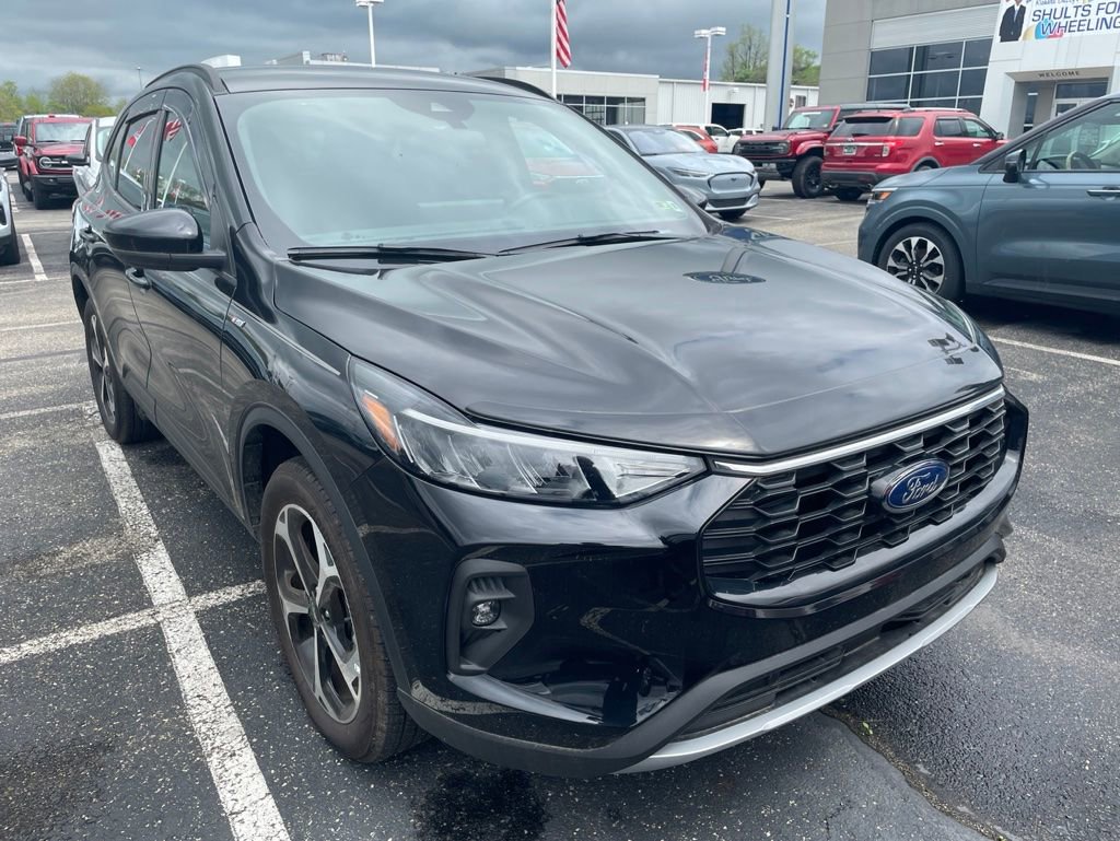 Used 2025 Ford Escape ST-Line Select w/ Tech Pack #1 AWD/4WD image 4