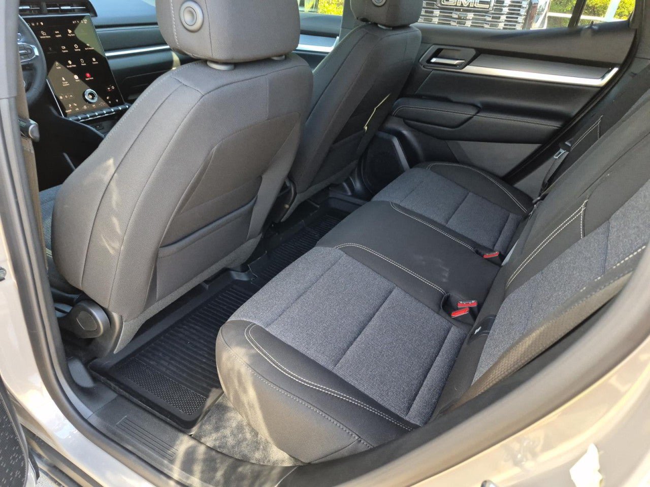 New 2027 GMC Terrain Elevation w/ Black Edition FWD image 10
