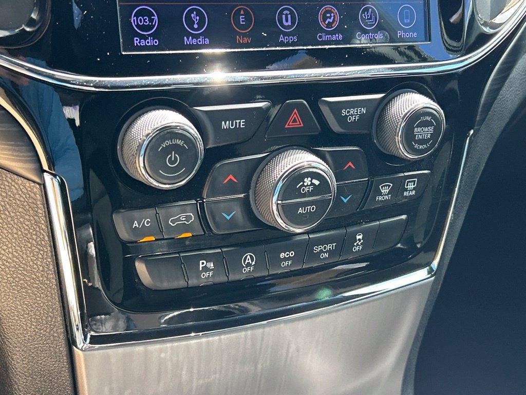 Used 2019 Jeep Grand Cherokee Altitude RWD image 34