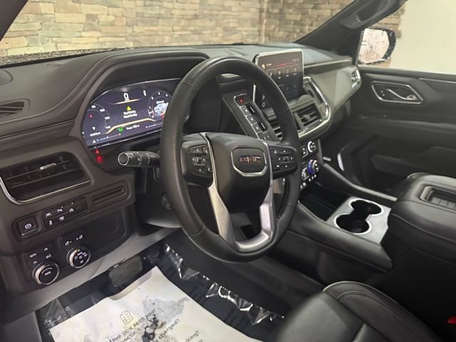 Used 2023 GMC Yukon SLT w/ SLT Luxury Package AWD/4WD image 27