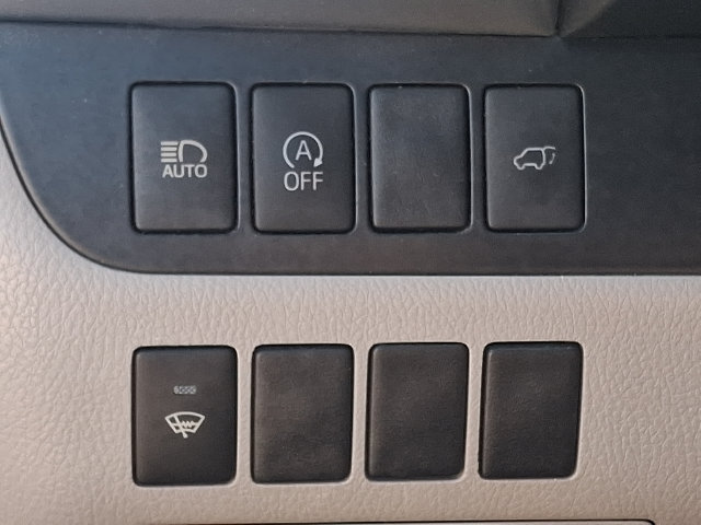 Used 2018 Toyota Highlander XLE w/ Protection Package #3 AWD/4WD image 25
