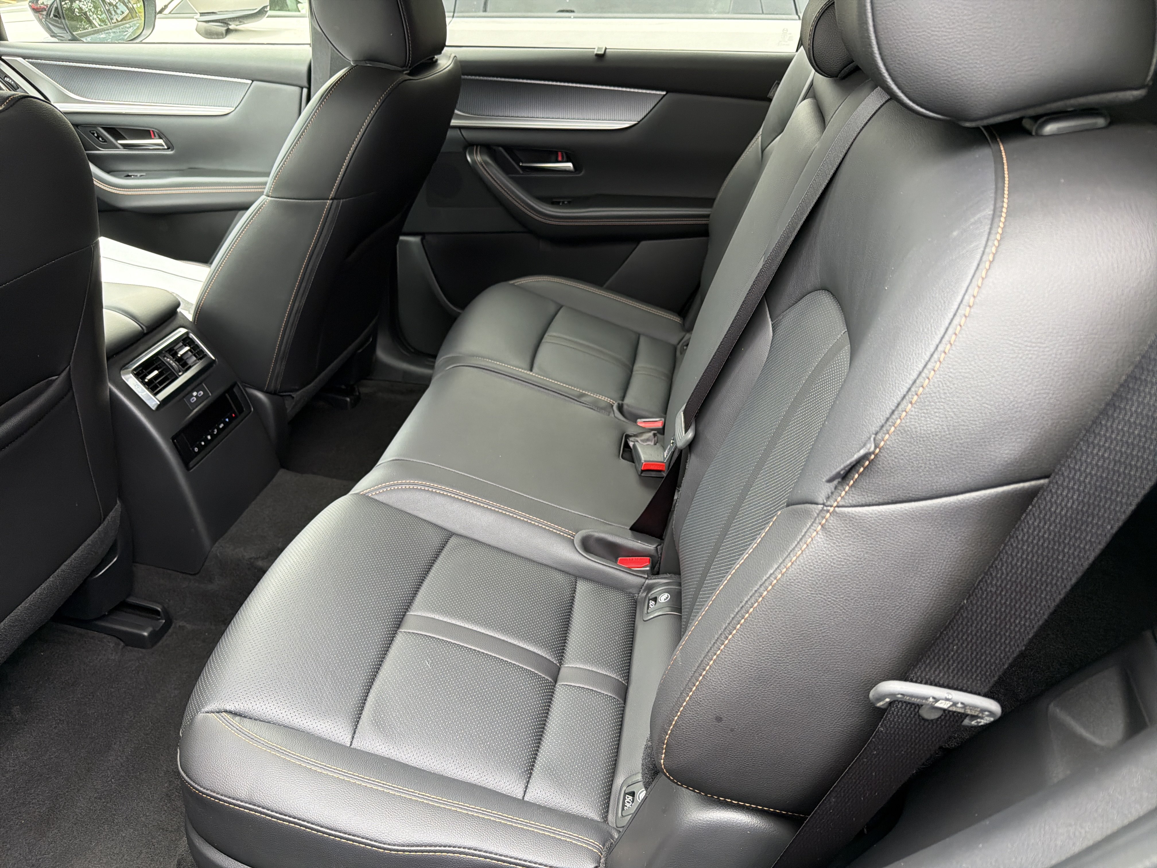 Certified 2025 MAZDA CX-70 3.3 Turbo w/ Premium Package AWD/4WD image 26
