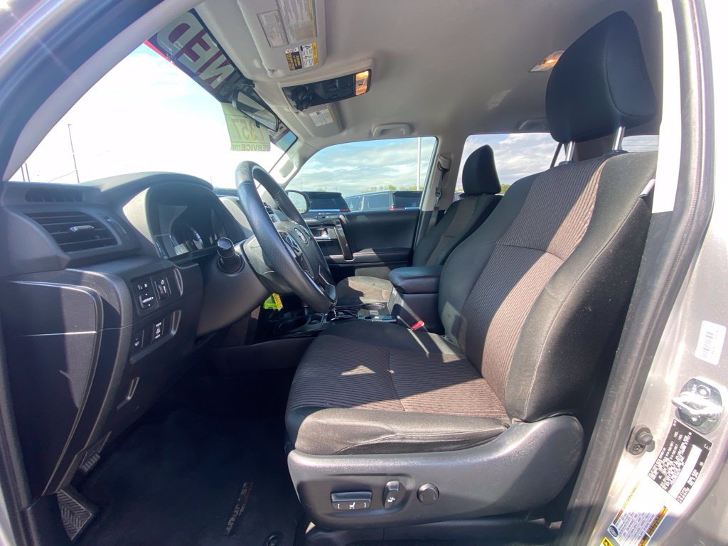 Used 2019 Toyota 4Runner TRD Off-Road AWD/4WD image 14