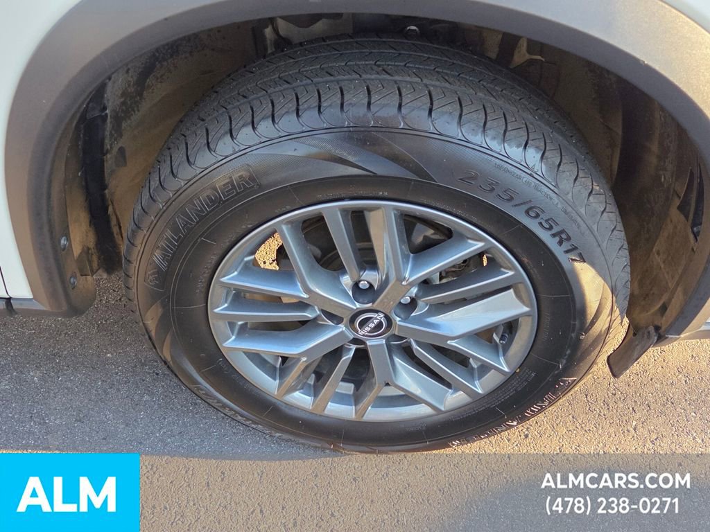 Used 2024 Nissan Rogue S image 17