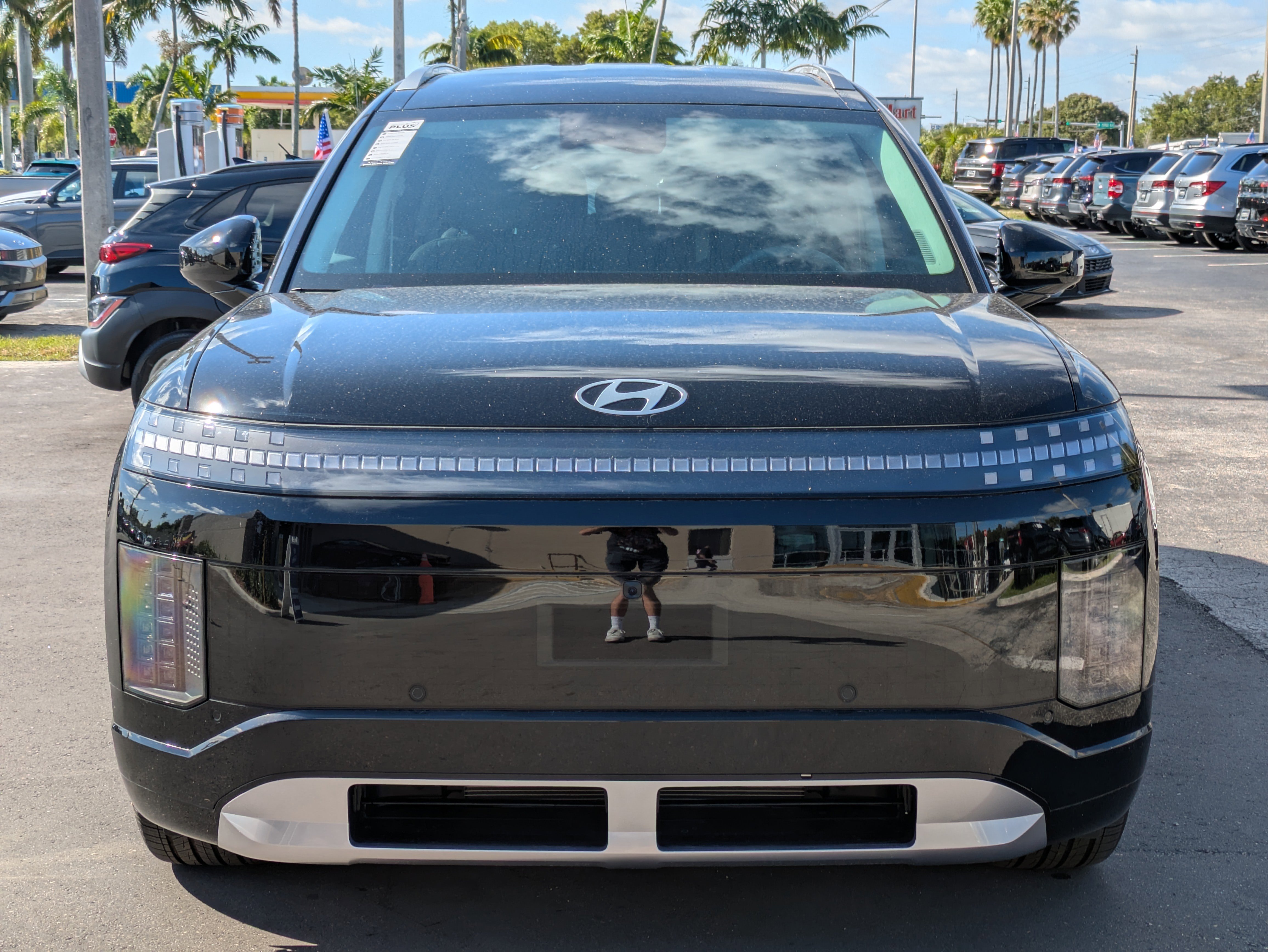 New 2026 Hyundai Ioniq 9 SEL image 2