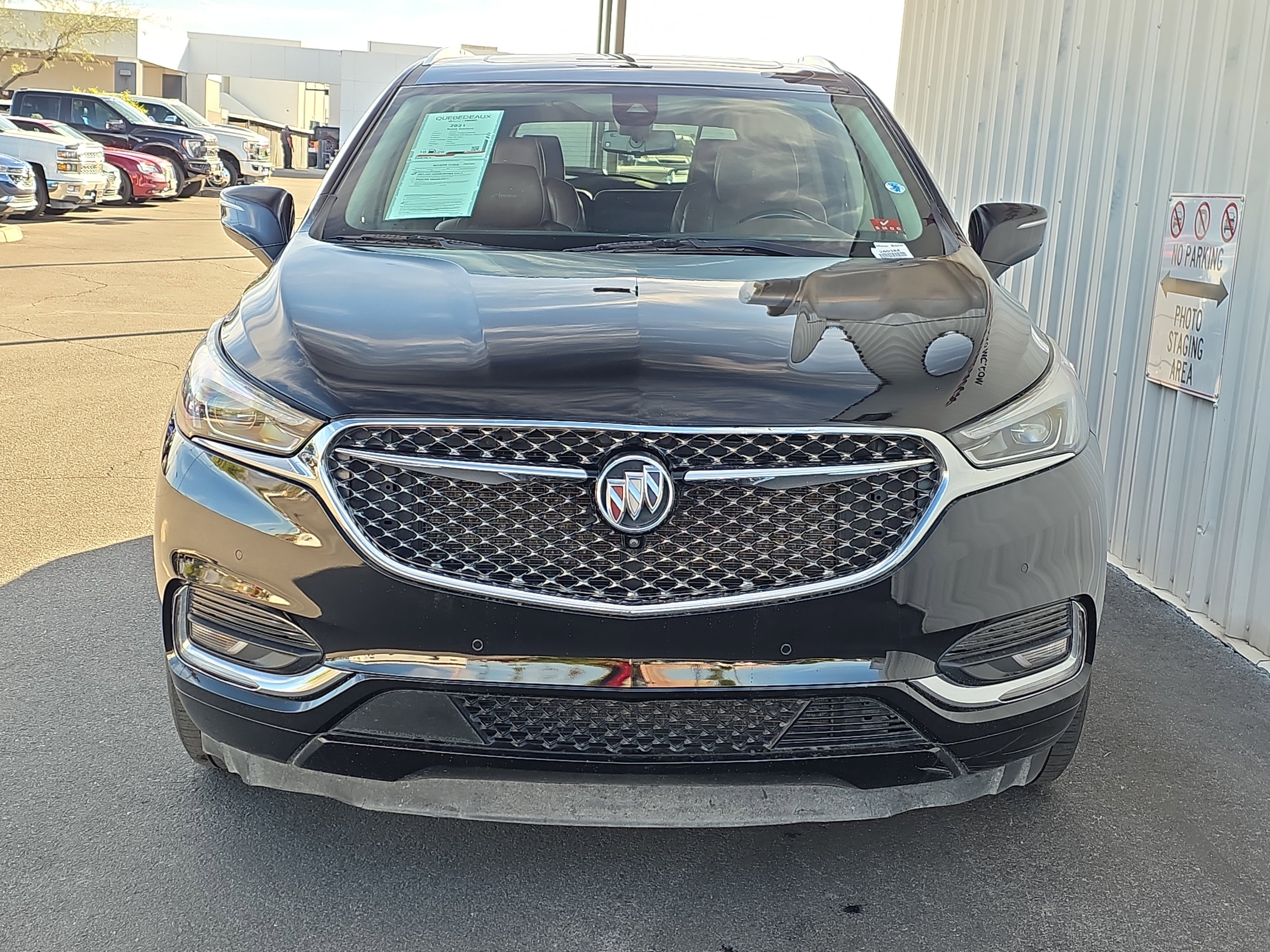 Used 2021 Buick Enclave Avenir w/ Avenir Technology Package image 2