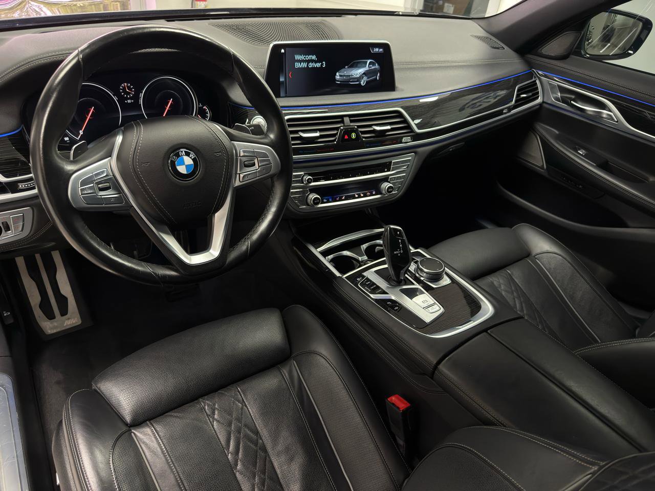 Used 2019 BMW 750i xDrive w/ M Sport Package AWD/4WD image 28