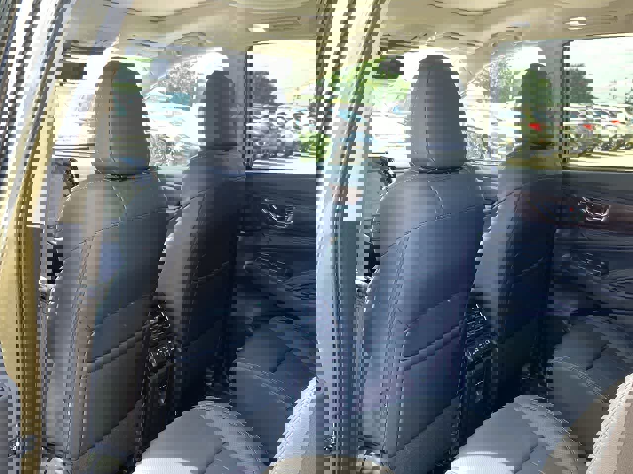 Used 2025 Subaru Ascent Touring image 17