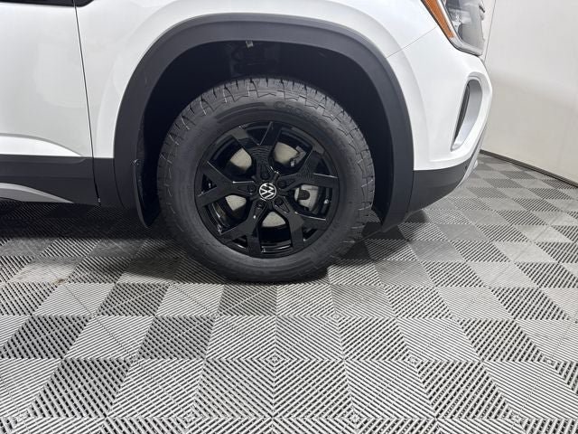 New 2026 Volkswagen Atlas Peak Edition AWD/4WD image 11