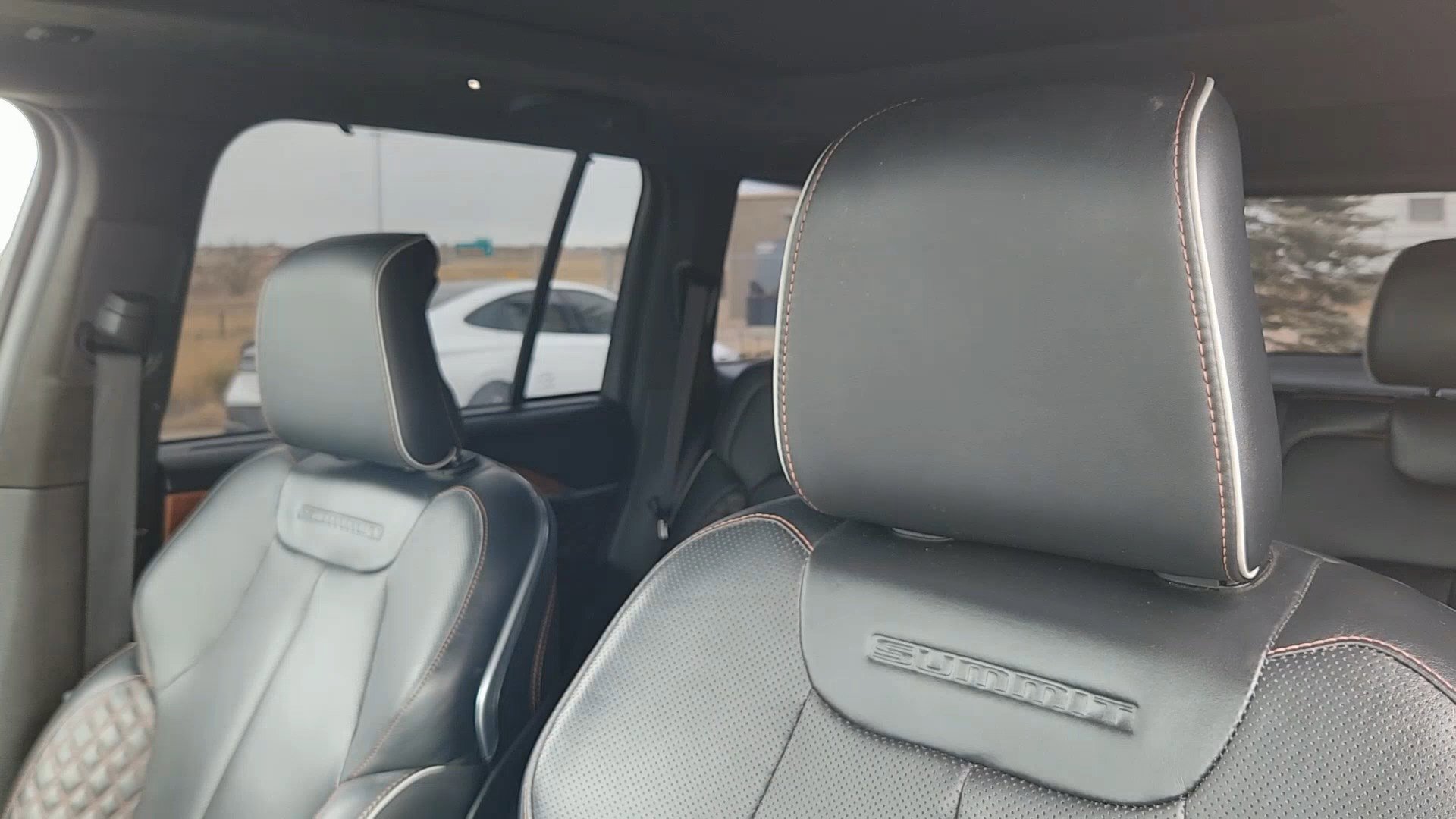 Used 2022 Jeep Grand Cherokee Summit image 10