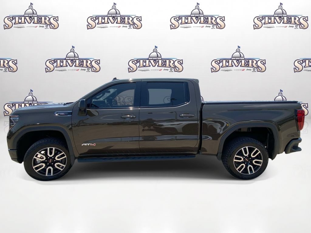 Used 2024 GMC Sierra 1500 AT4 w/ Technology Package AWD/4WD image 5