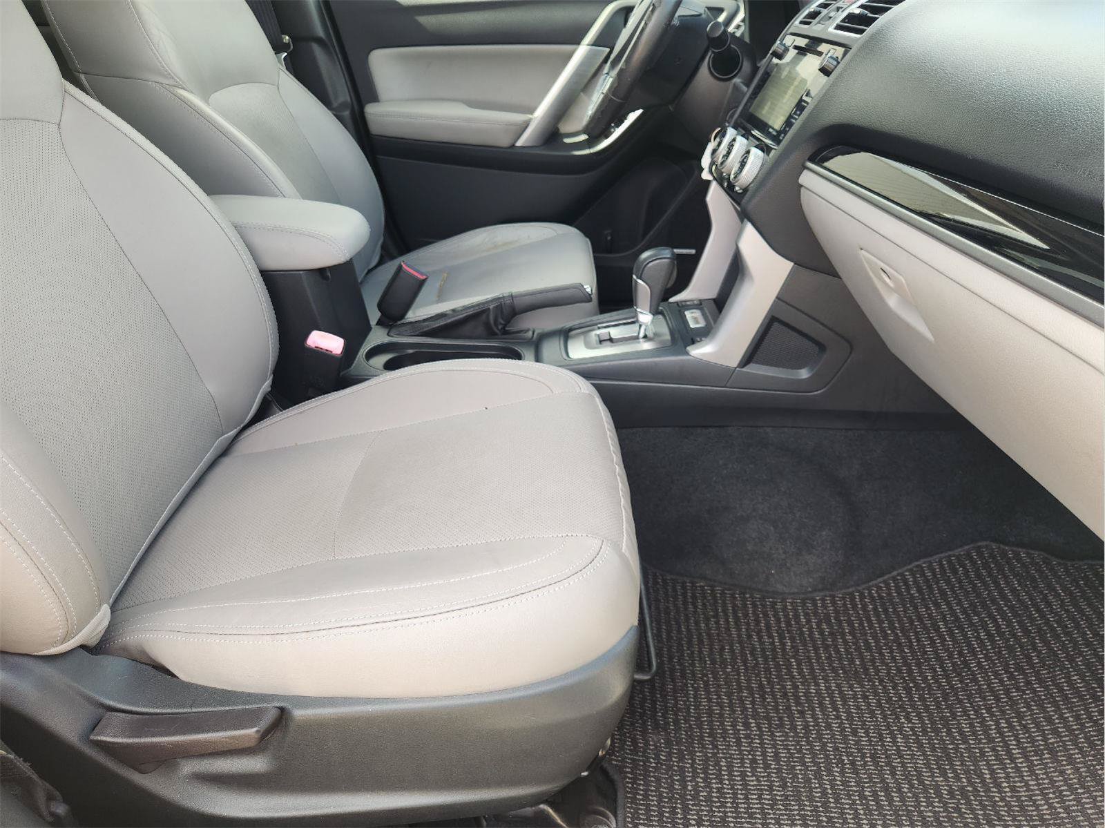 Used 2017 Subaru Forester 2.5i Limited w/ Protection Package #2 AWD/4WD image 13