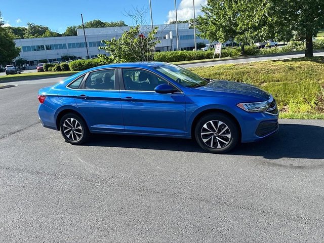 Used 2022 Volkswagen Jetta S FWD image 4