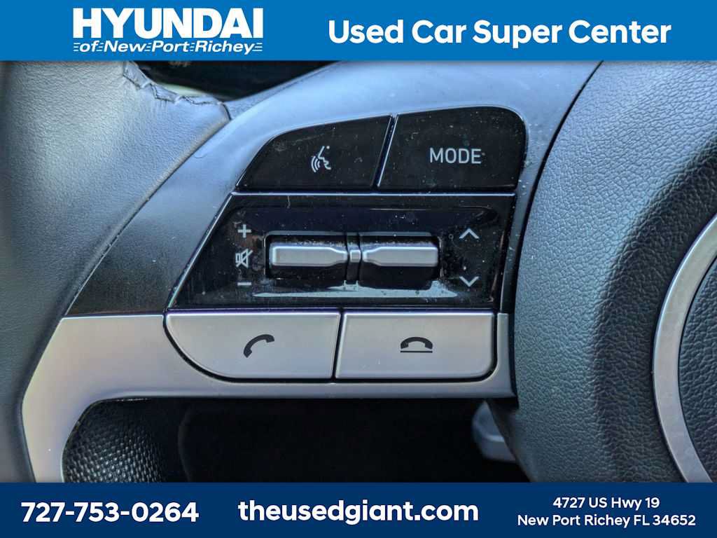 Certified 2022 Hyundai Elantra Limited FWD image 31