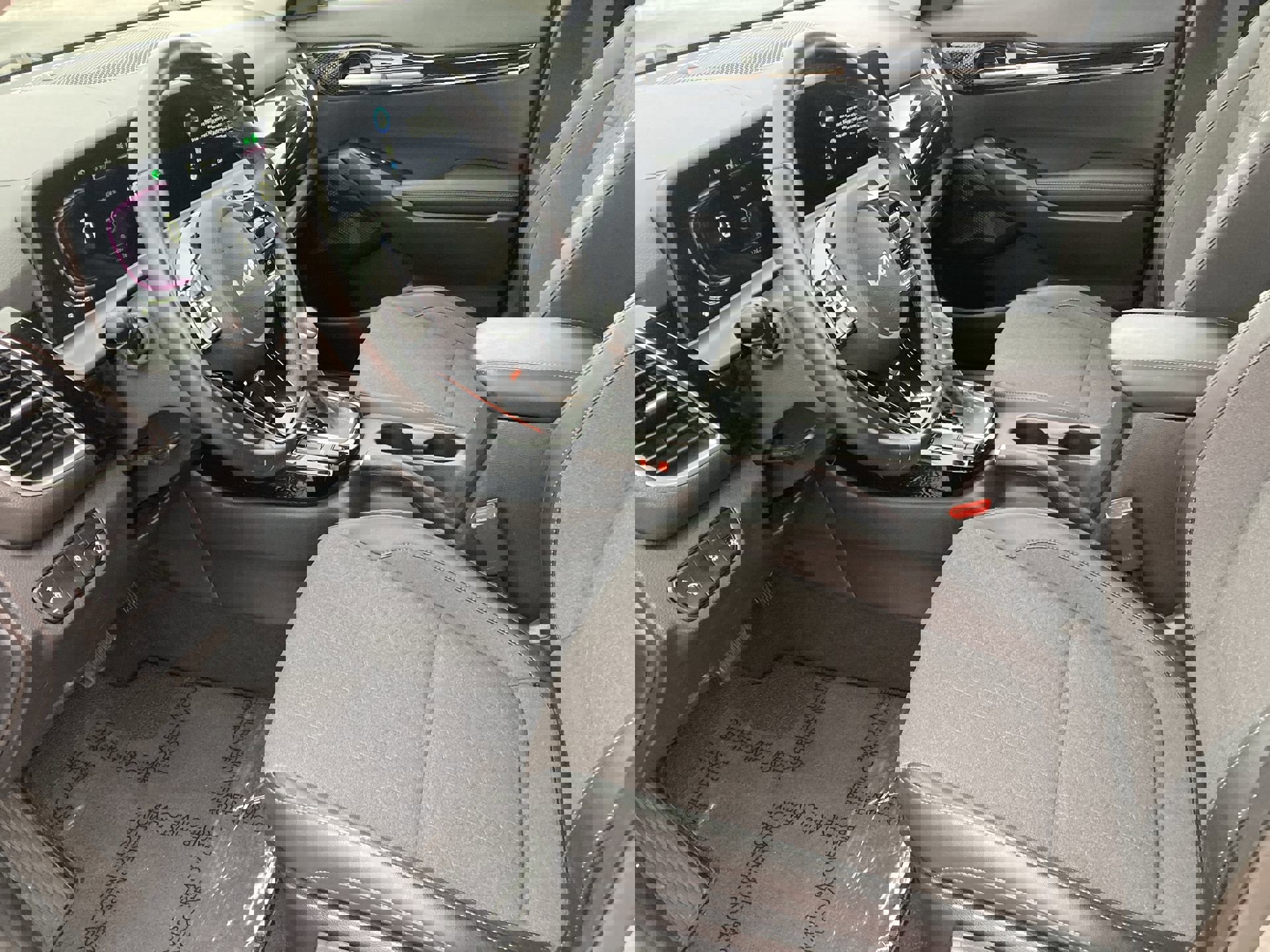 Used 2025 Kia Seltos S image 16