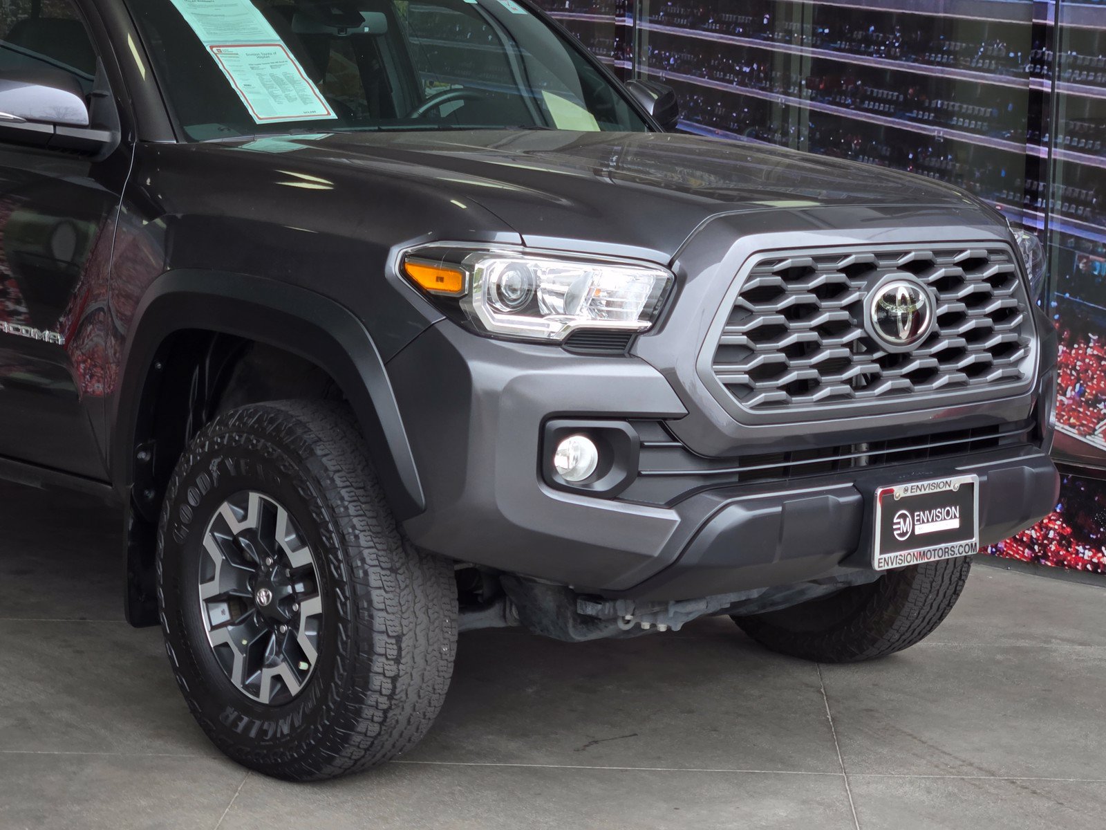 Certified 2023 Toyota Tacoma TRD Off-Road AWD/4WD image 2