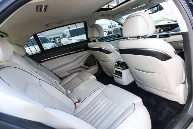 Used 2020 Genesis G90 3.3T Premium image 50