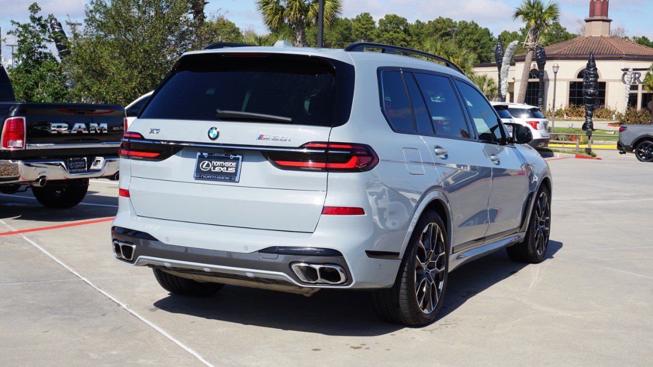 Used 2023 BMW X7 M60i w/ Executive Package image 6