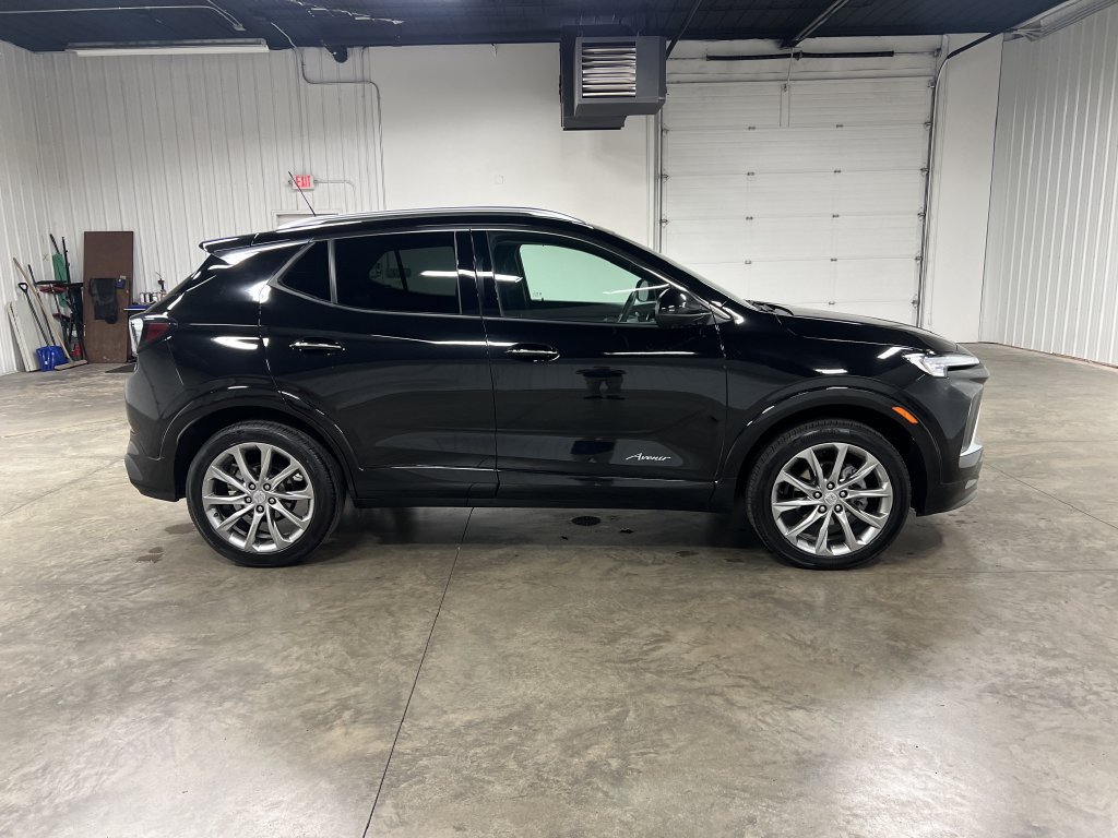 Certified 2025 Buick Encore GX Avenir w/ Avenir Technology Package AWD/4WD image 2