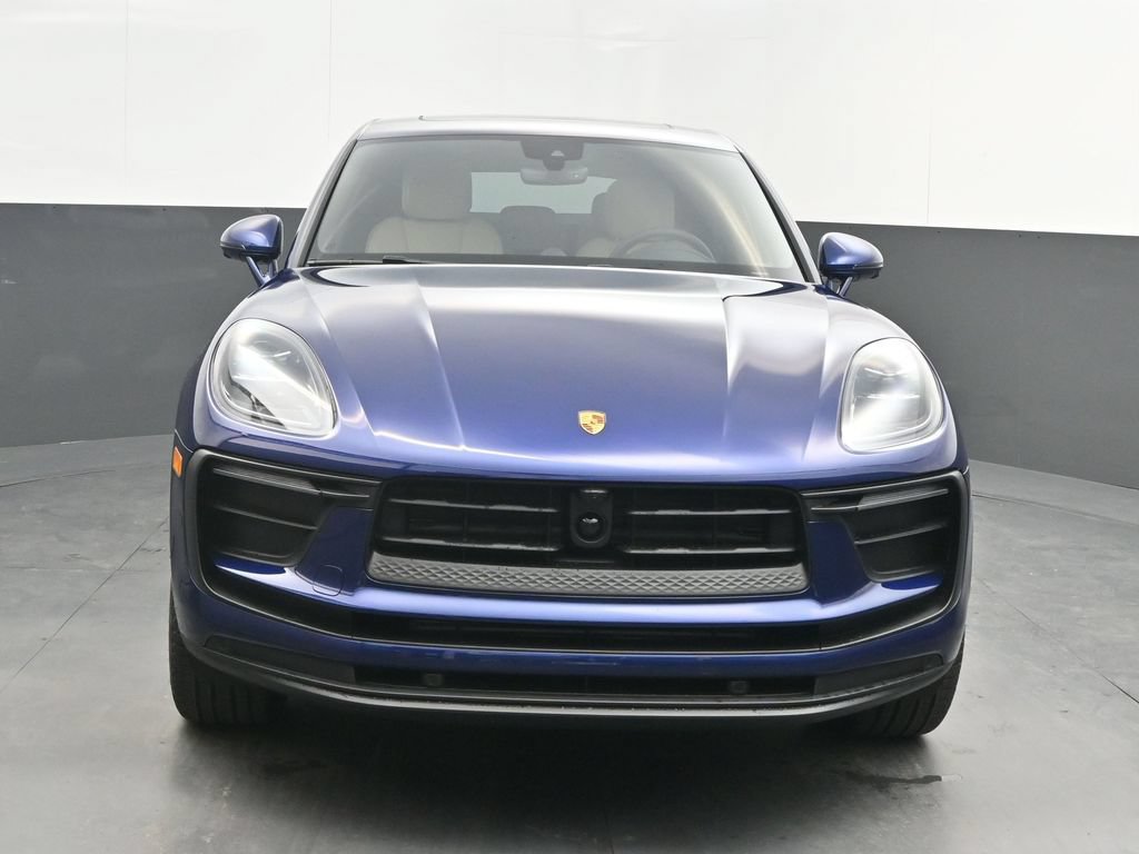 Certified 2026 Porsche Macan AWD/4WD image 10