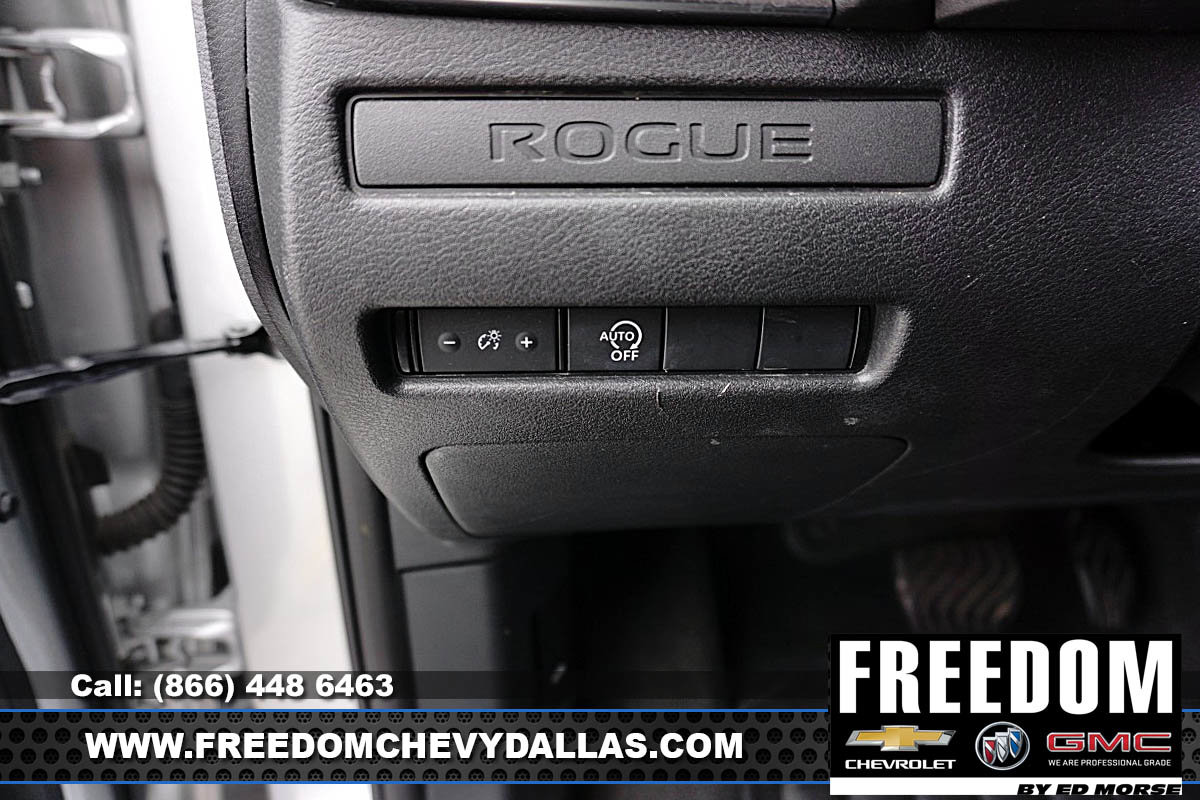 Used 2024 Nissan Rogue S FWD image 20