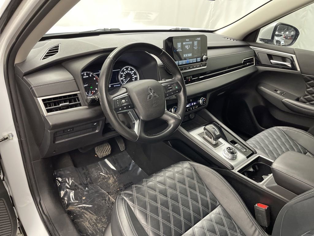 Used 2022 Mitsubishi Outlander SEL image 17