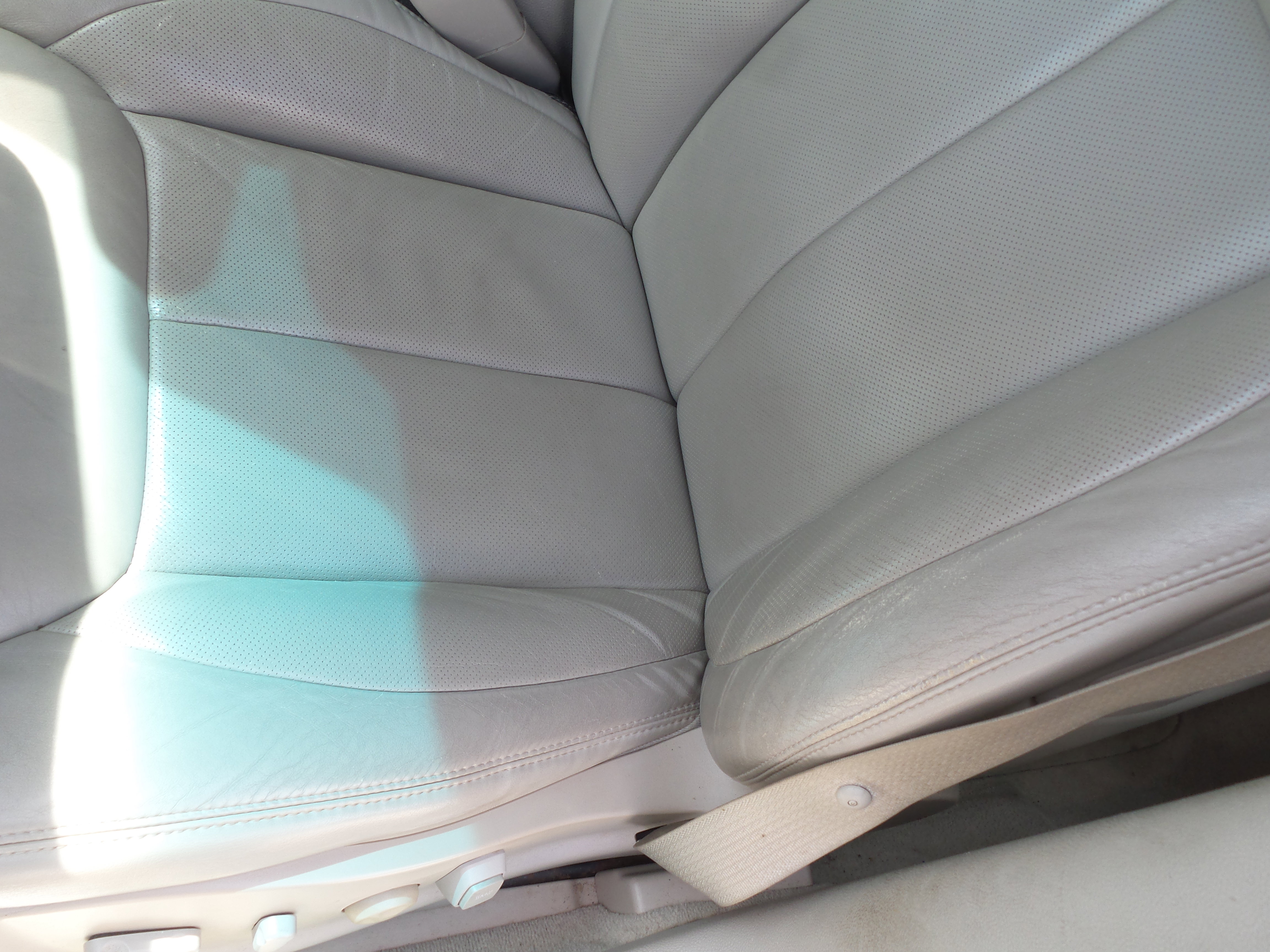 Used 2008 Cadillac DTS FWD image 10