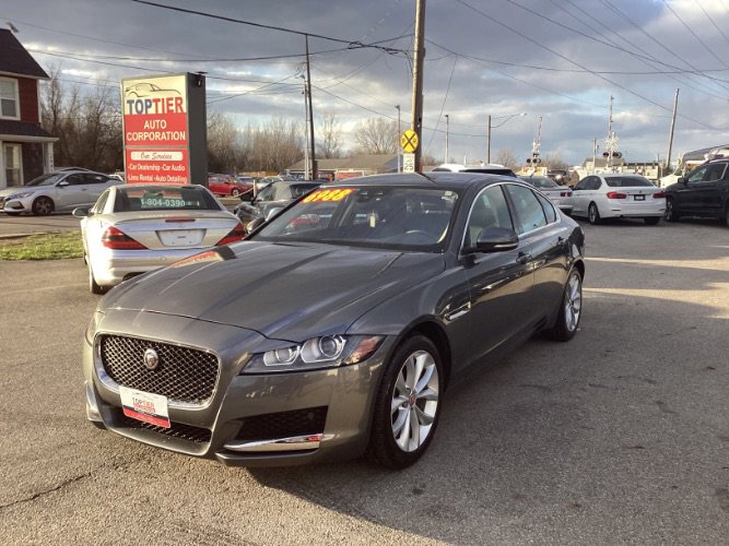 Used 2018 Jaguar XF Premium image 1
