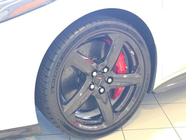 New 2025 Chevrolet Corvette E-Ray image 11