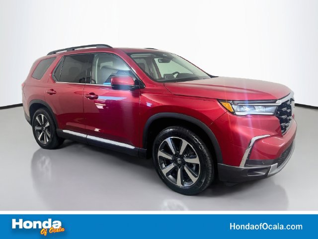 Certified 2025 Honda Pilot Touring image 1