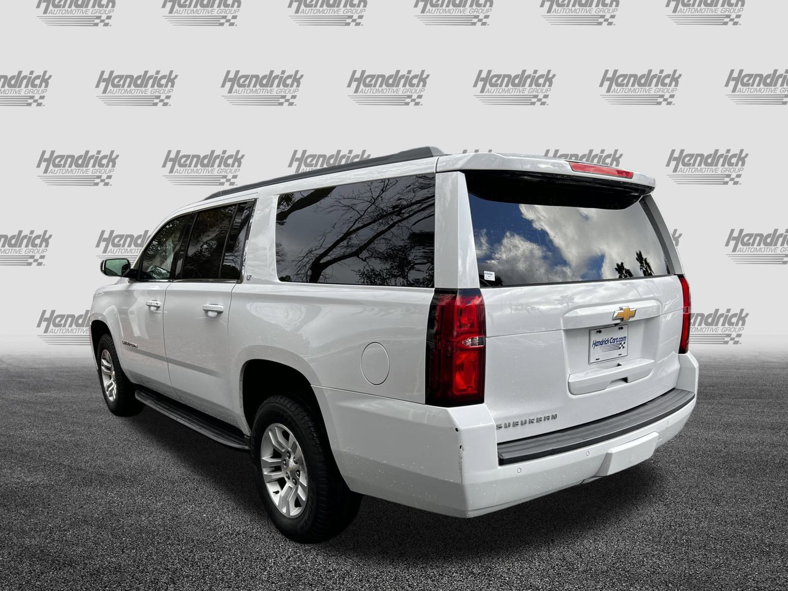 Used 2018 Chevrolet Suburban LT image 7