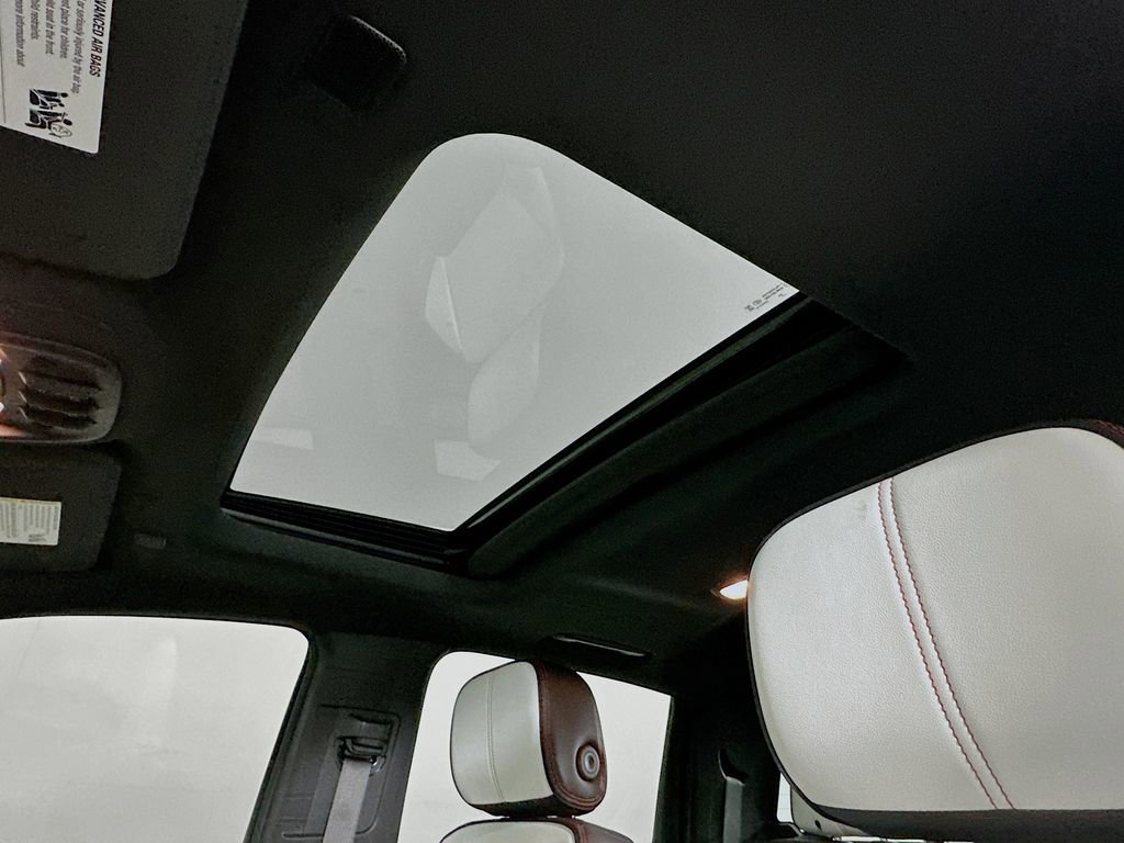 Used 2024 GMC Canyon AT4X image 11