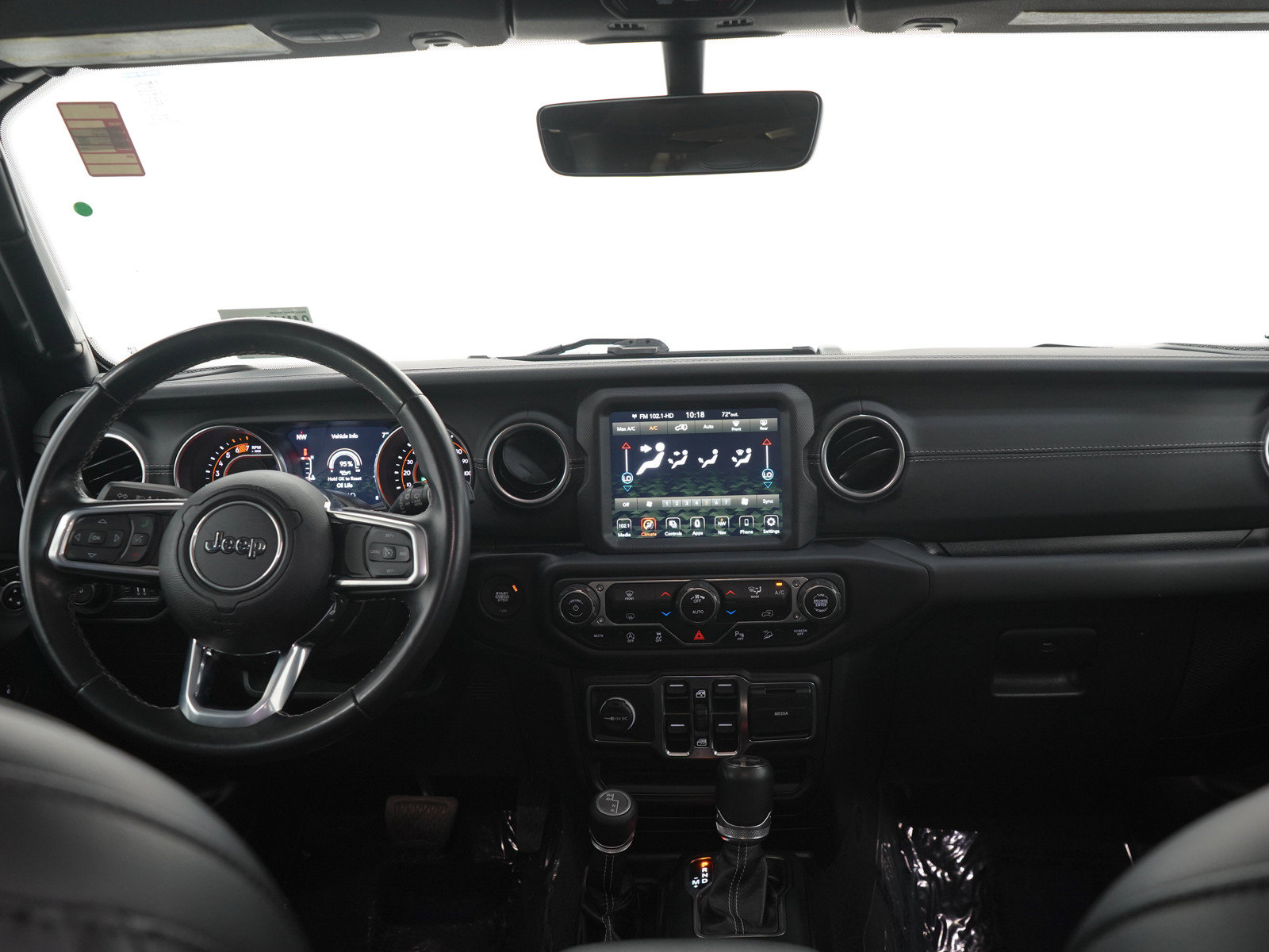 Used 2020 Jeep Wrangler Unlimited Sahara AWD/4WD image 14