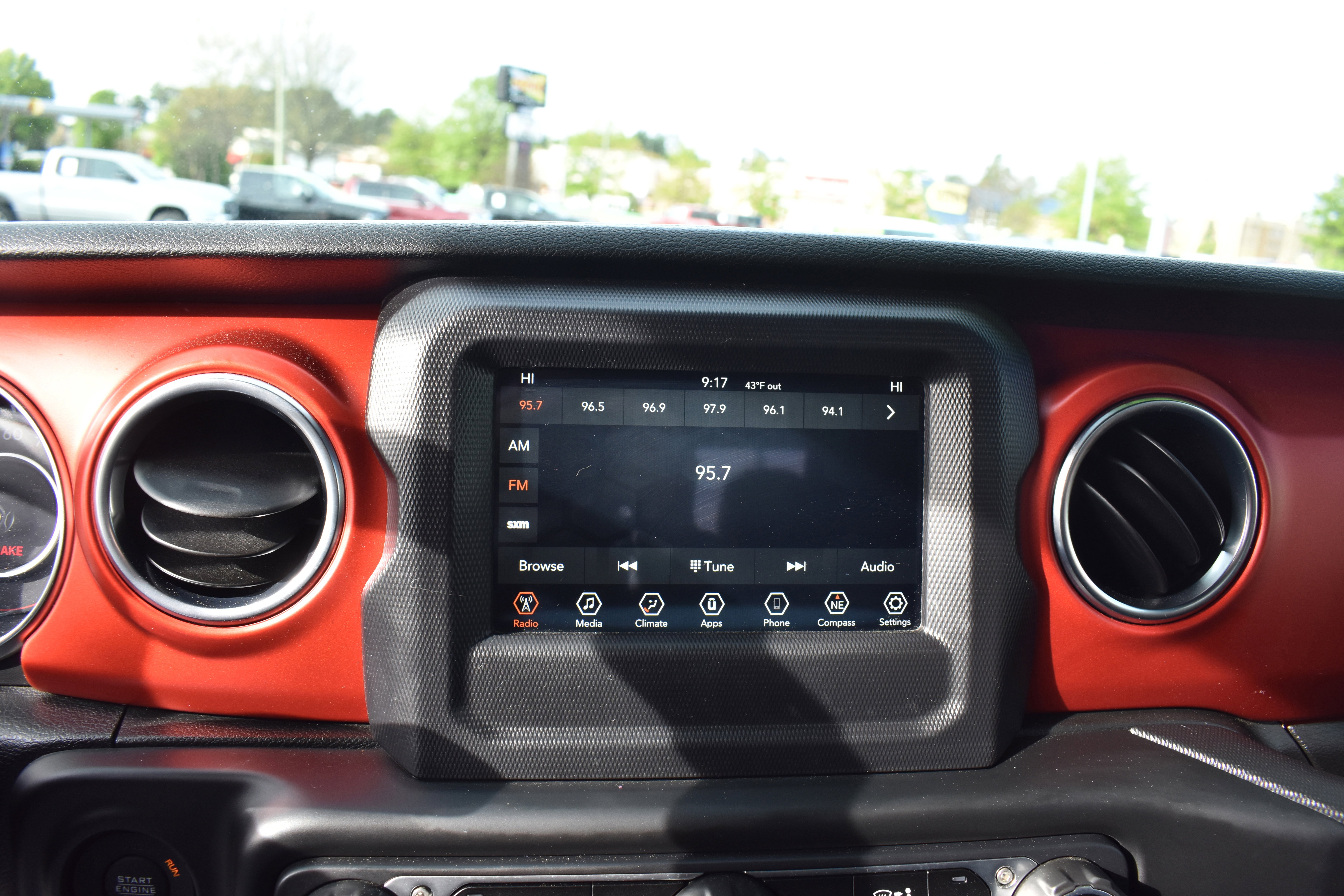 Used 2020 Jeep Gladiator Rubicon w/ Trailer Tow Package image 18