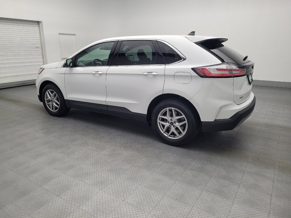 Used 2024 Ford Edge SEL image 3