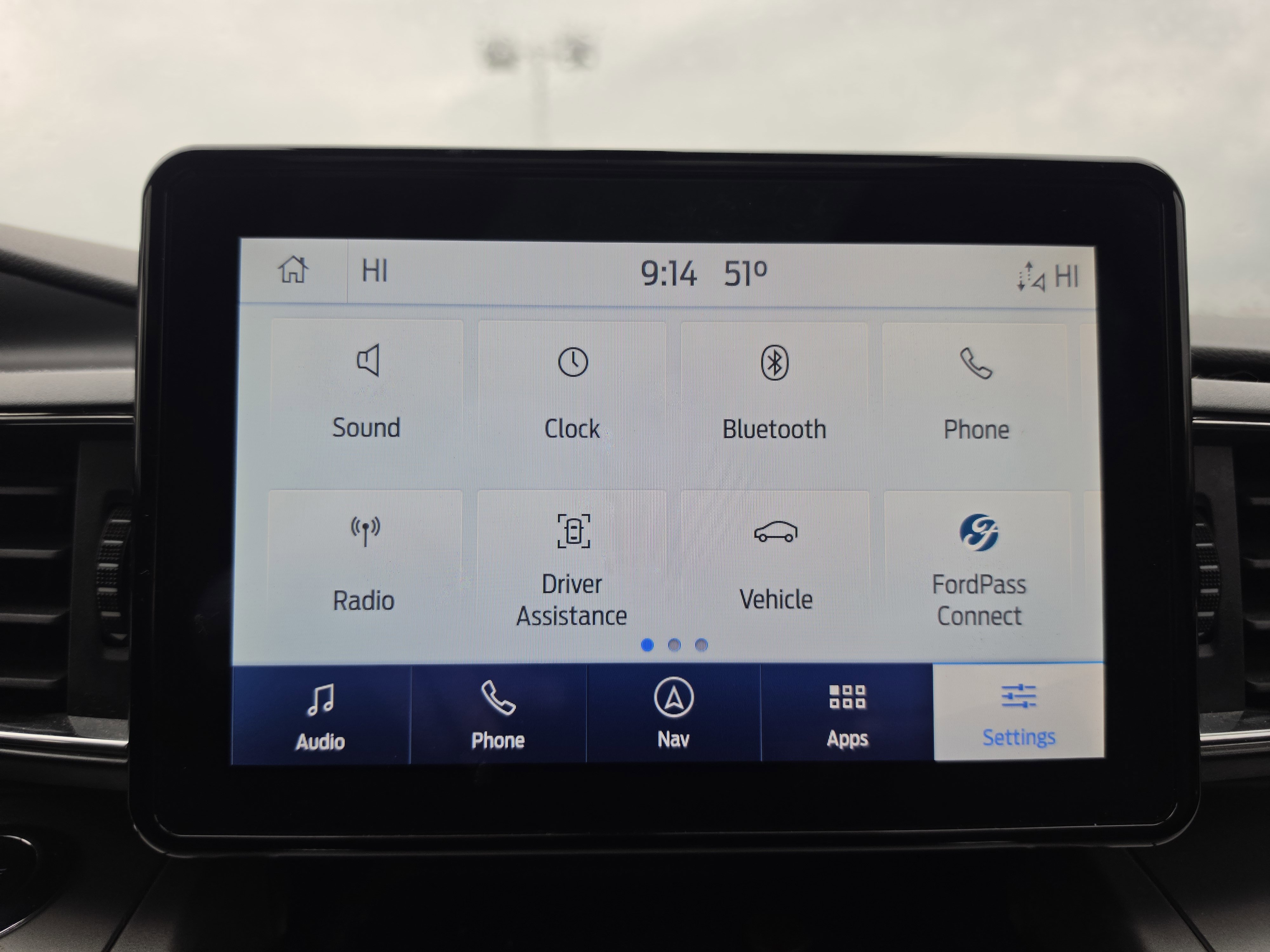 Used 2022 Ford Explorer XLT w/ Equipment Group 202A AWD/4WD image 29