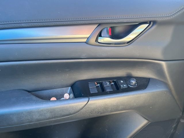 Used 2017 MAZDA CX-5 Touring image 8