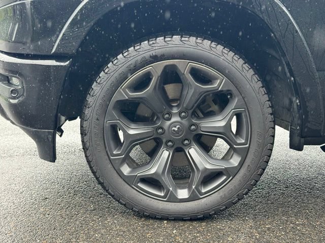Used 2020 RAM 1500 Limited w/ Black Appearance Package AWD/4WD image 13