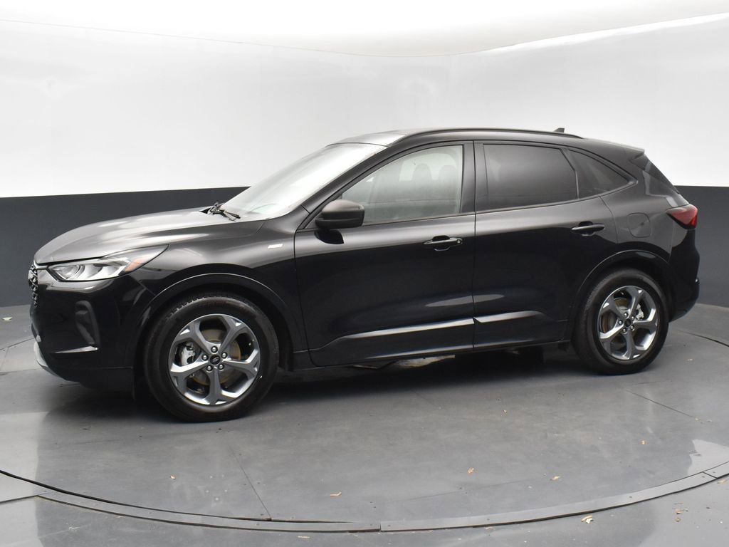 Used 2023 Ford Escape ST-Line w/ Tech Pack #1 image 4