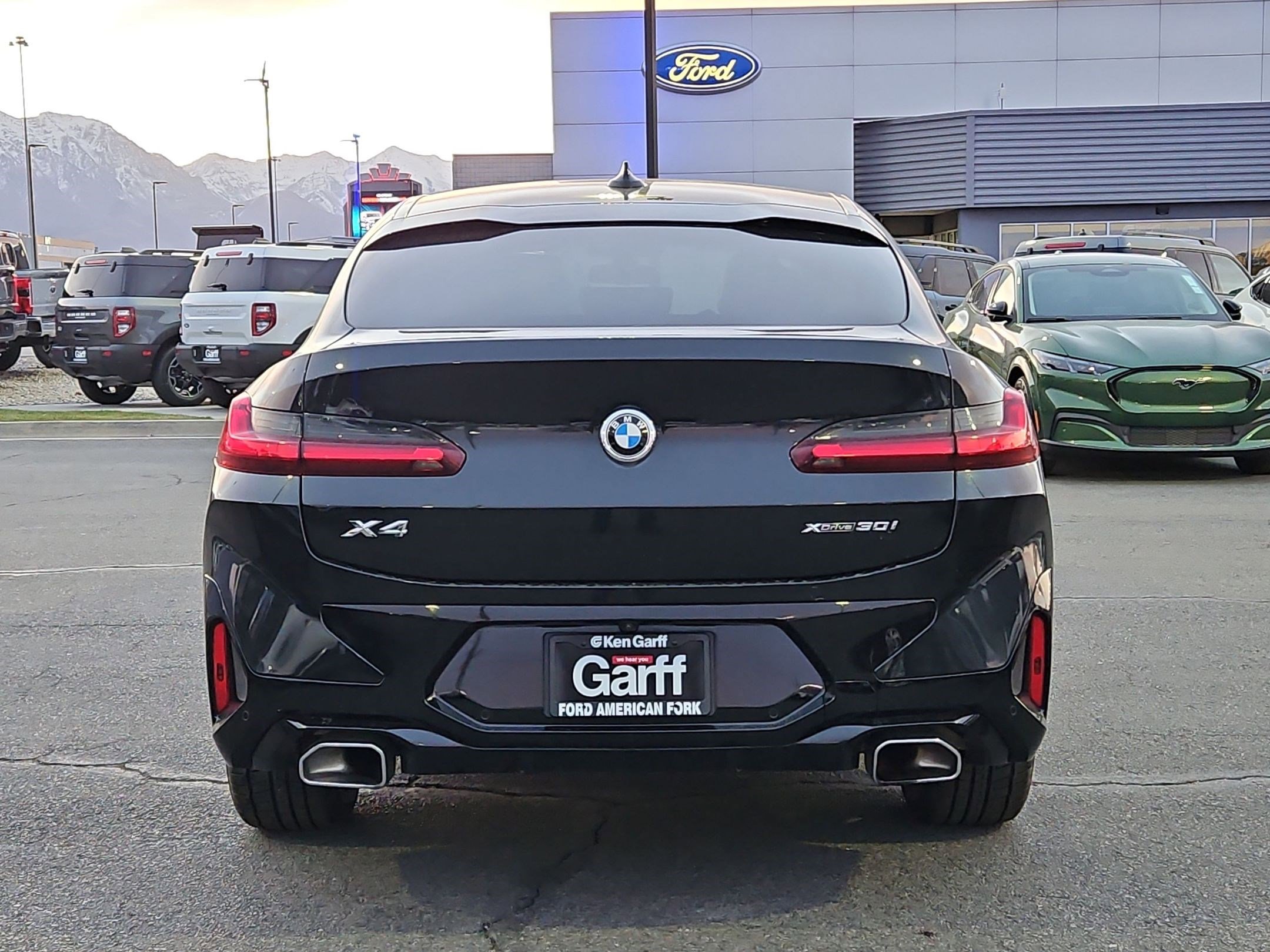 Used 2023 BMW X4 xDrive30i w/ M Sport Package image 7