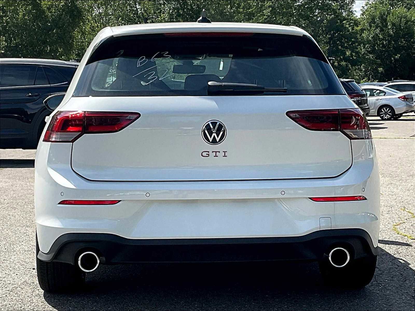 New 2025 Volkswagen GTI SE image 6
