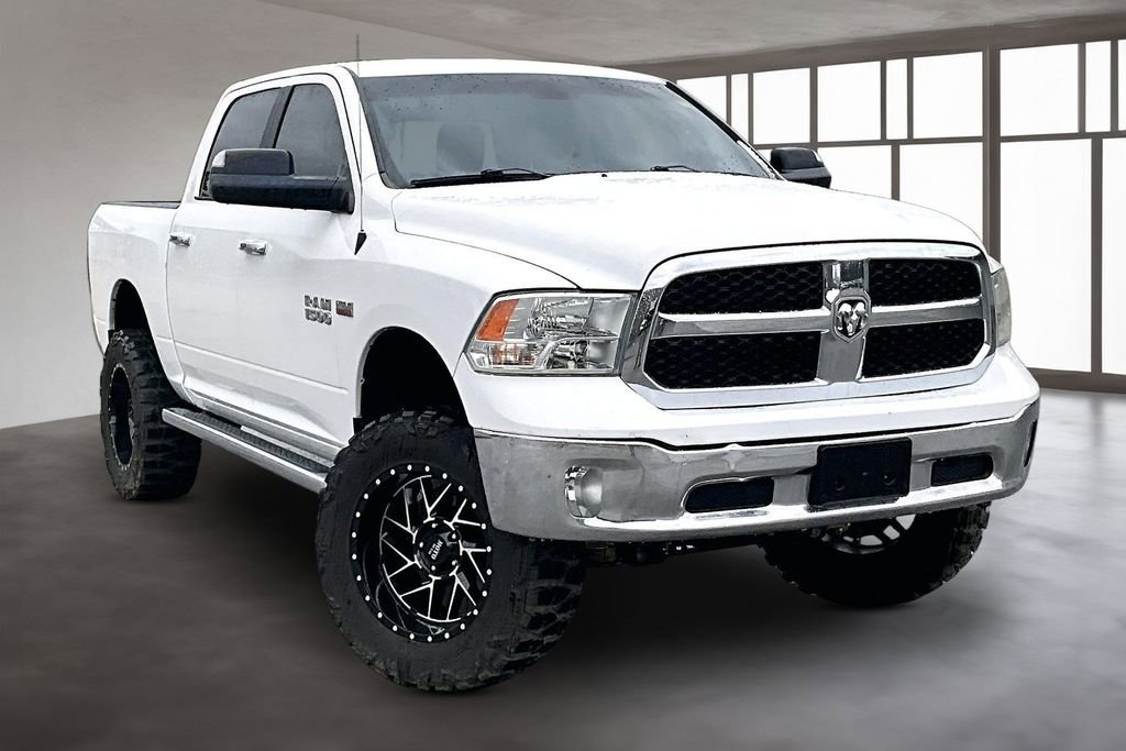 Used 2017 RAM 1500 Classic SLT image 3