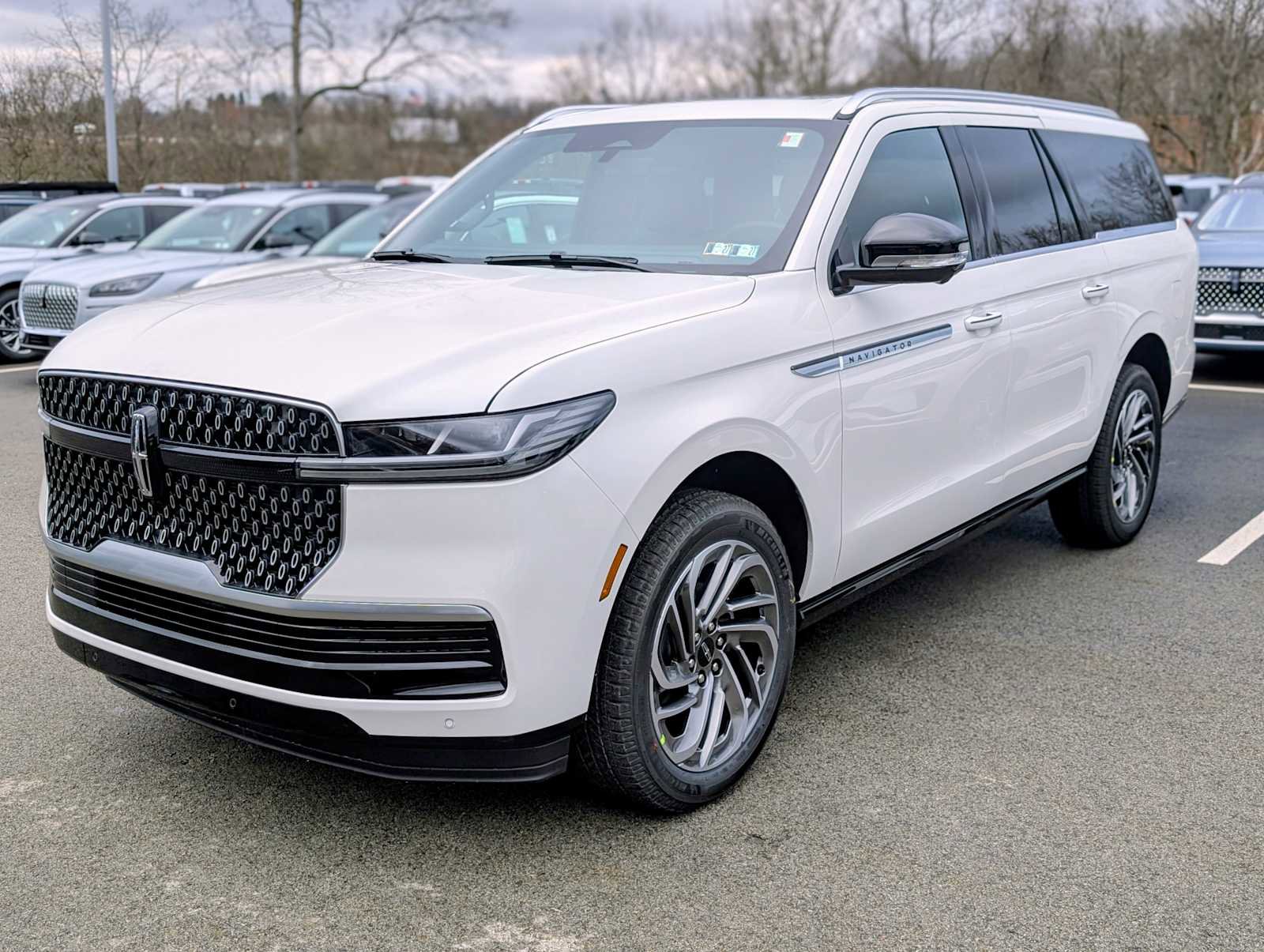 New 2026 Lincoln Navigator L Reserve image 1